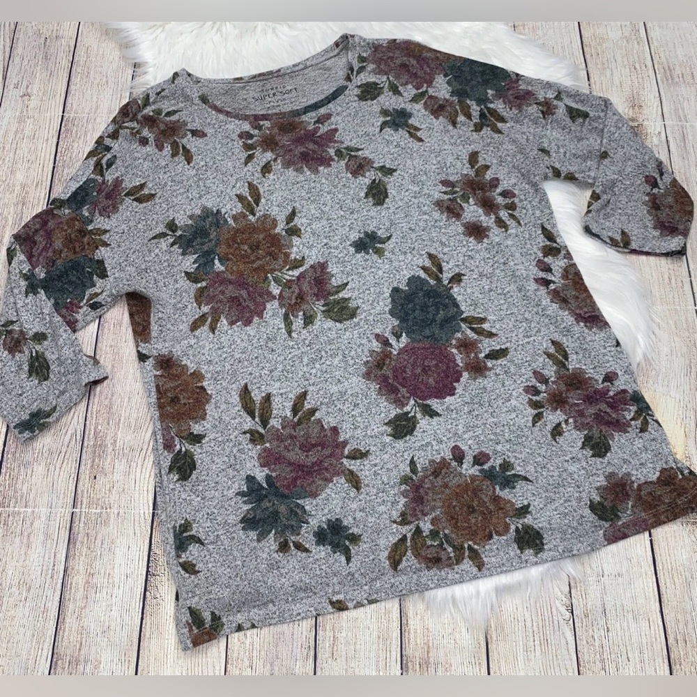 Torrid super soft plush floral shirt size 1